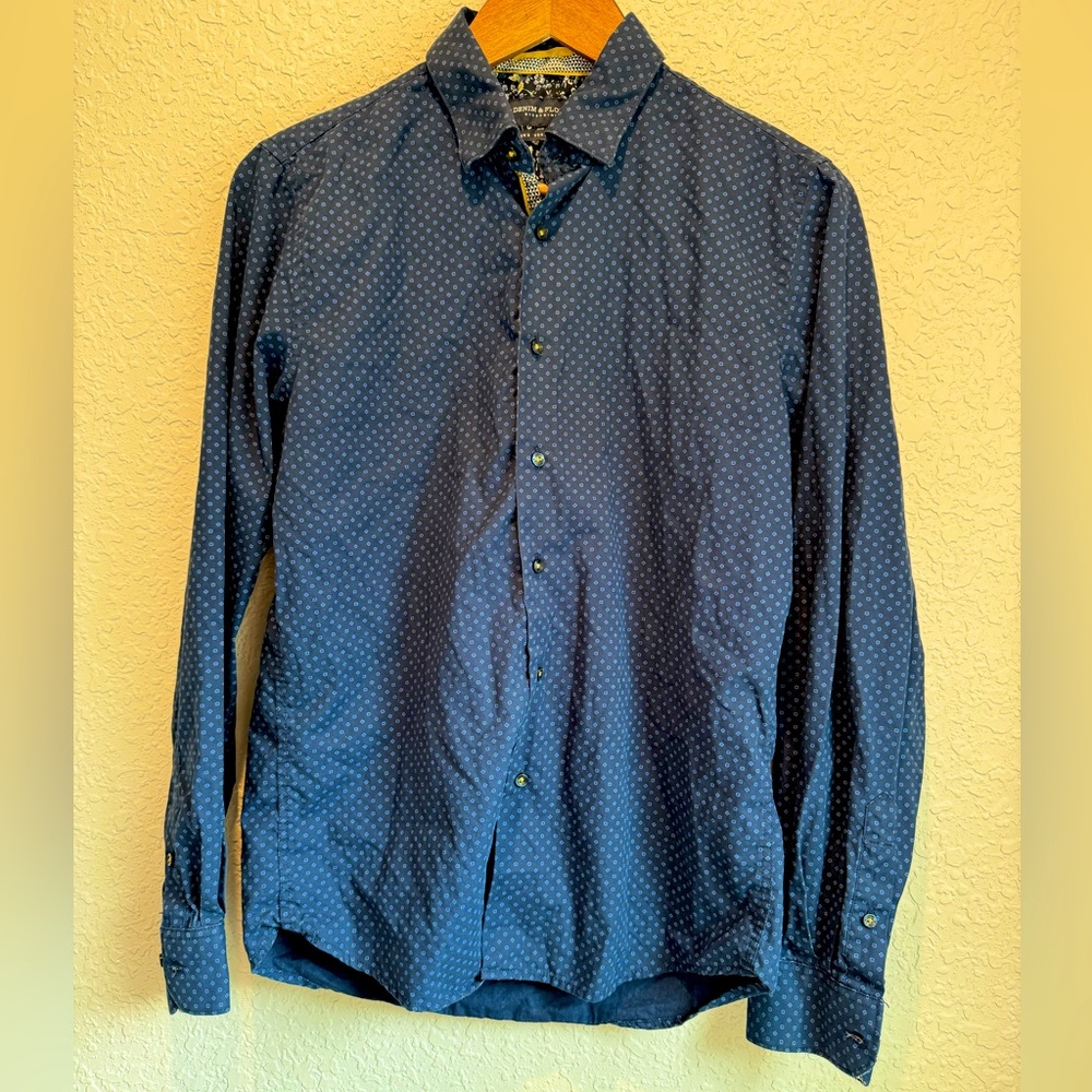 Denim & flower button up Men’s shirt size small